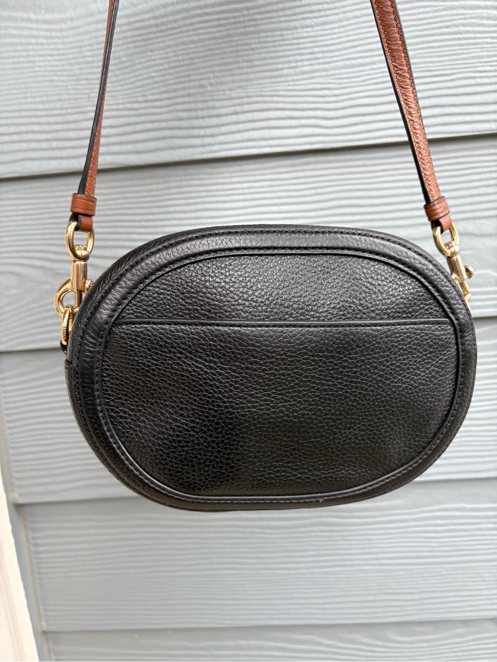 Coach C4056 Horse and Carriage Camera Crossbody Bag - Picture 2 of 10
